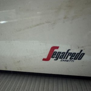 Lote anterior: Cafetera Semi Profesional Segafredo Zanetti Blanca