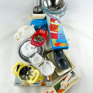 Lote de Utensilios de Cocina: Molde de Empanadas, Cortador, Bowl y Cafetera - imagen 2