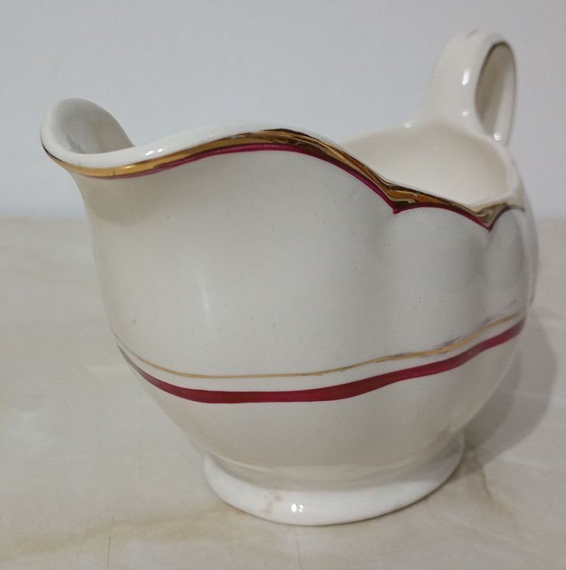 Salsera de Porcelana INGLESA; CREAMPETAL GRINDLEY - Una pieza decorativa impresionante - imagen 4
