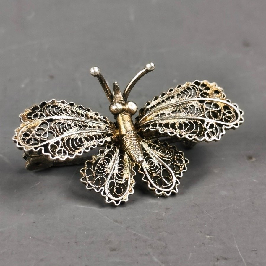 Item 16439 - Image 4