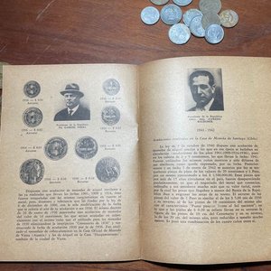 Libro "La Patria a Través de las Monedas" con Presidentes de Uruguay - imagen 5