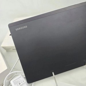 Samsung Galaxy Tab A8 Gris 64GB - imagen 7