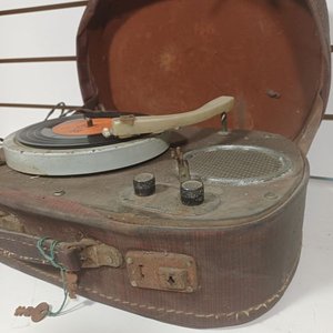 Tocadiscos Antiguo Portátil con Estuche de Cuero CBS - imagen 2