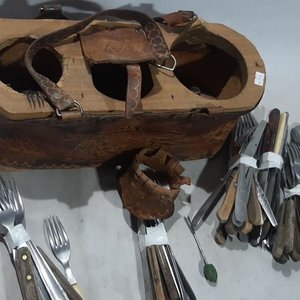 Matera de Cuero con Cubiertos Varios - imagen 3