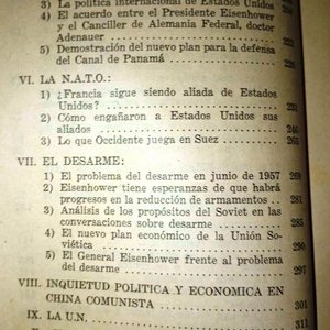 2 Libros "Circulo Militar-Biblioteca del Oficial": Política Internacional y Fuerzas Armadas en la Era Atómica IV y Guerra Fría en Berlín Tomo I (1957) - imagen 5