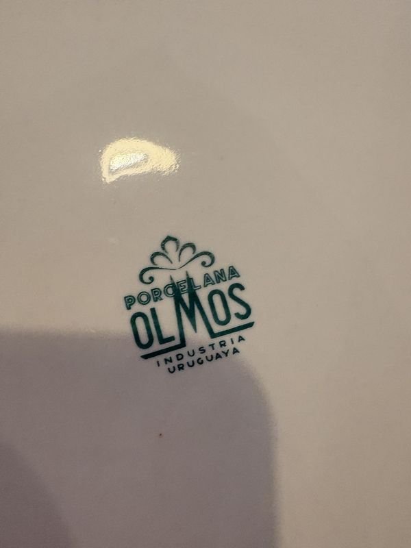 Platos de porcelana marca Olmos con flores rosadas - imagen 3
