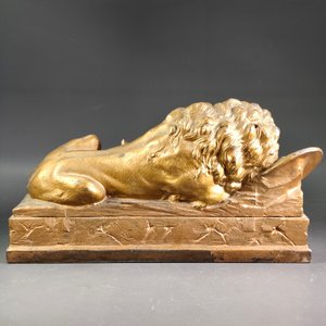 Figura León de Lucerna Bronceado Metal Buen Estado 9.5x23x13cm - imagen 7