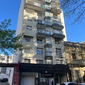Edificio de Apartamentos en Remate Presencial - imagen 2