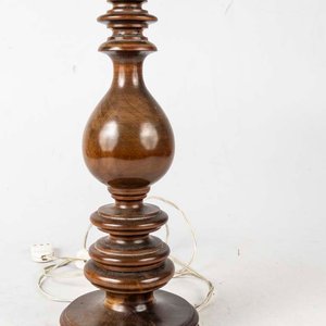 Lámpara de Sobremesa Antigua de Madera Torneada con Pantalla - imagen 2