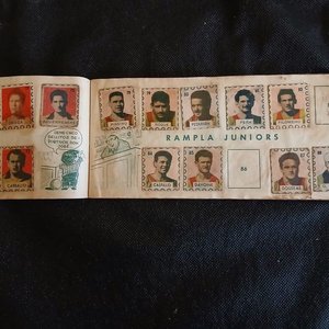Álbum "Sellos Deportivos del Uruguay" (1953) - Figuras del Fútbol y Otros Deportes - imagen 8