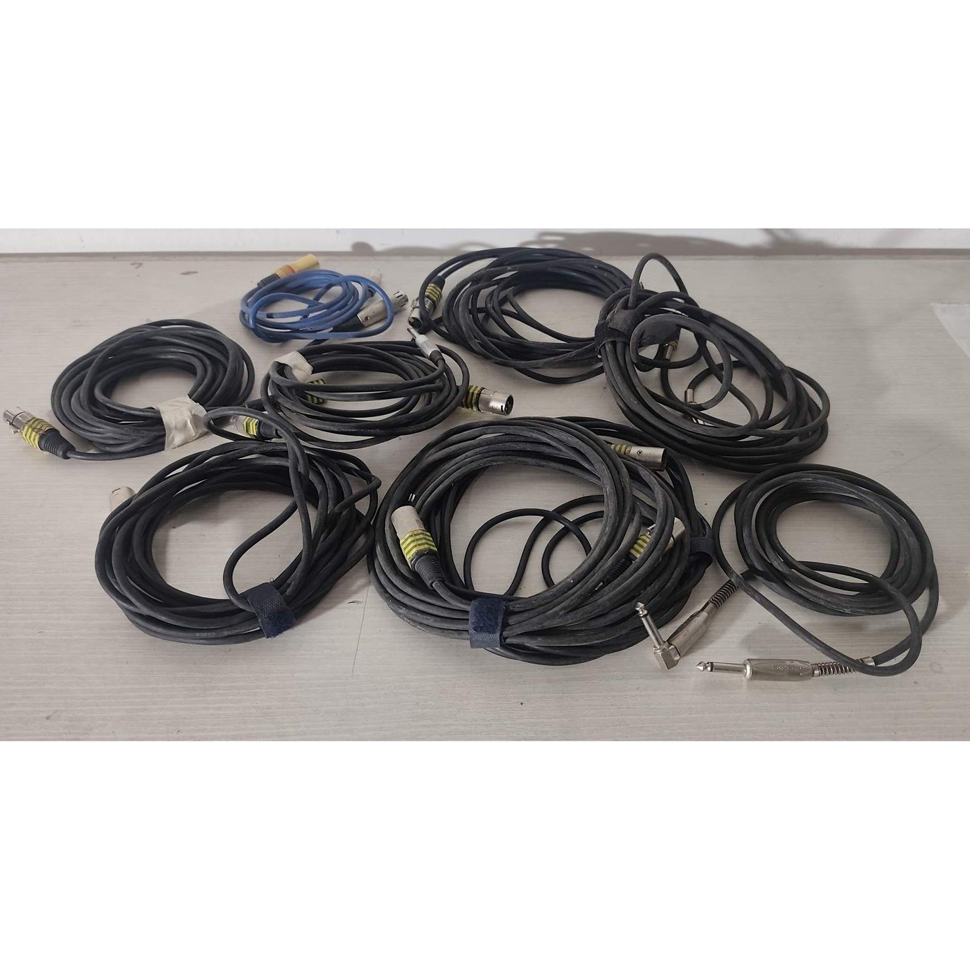 Lote de 8 Cables con Conectores Canon y Plug