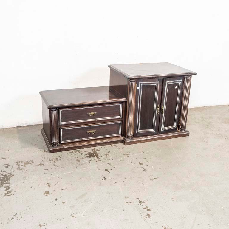 Item 2106322 - Image 0