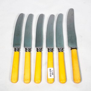Seis Cuchillos Ingleses con Mangos de Nácar y Simil Nácar - imagen 2