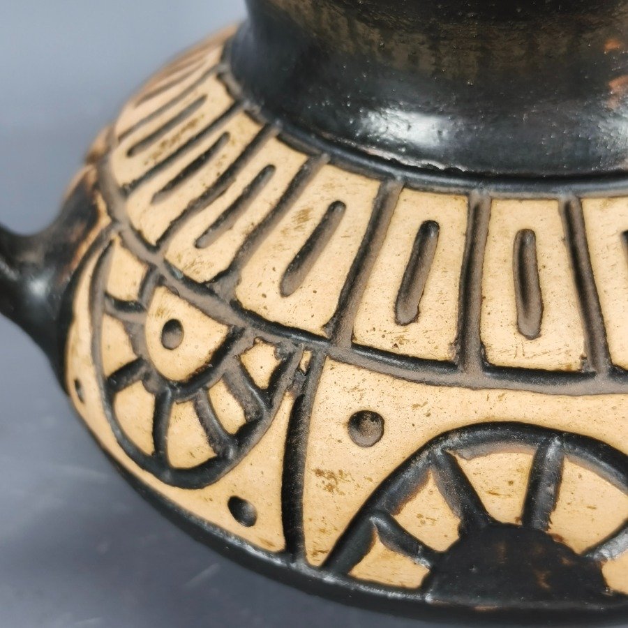 Jarra cerámica decorada con diseños en relieve - imagen 5