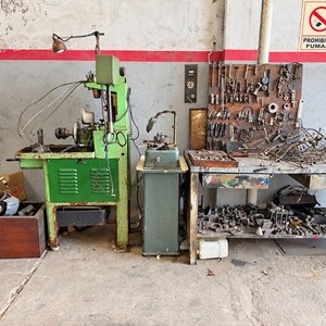 Banco de Prueba Bosch y Máquina Rectificadora Gumel para Bombas Inyección Diesel - imagen 1