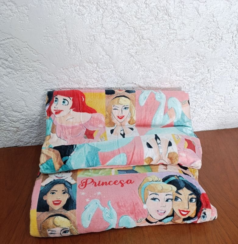 Lote anterior: Frazadas con diseño de Princesas para cama