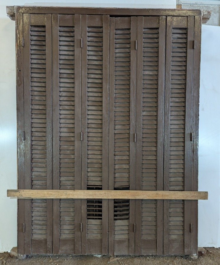 Ventana antigua con dos hojas batientes y banderola superior - imagen 6