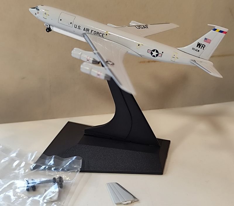 Maqueta Avión Boeing E8C USAF Escala 1/400 Dragón