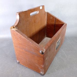 Revistero de Madera con Adorno de Peine de Esquilador - imagen 4