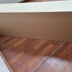 Mueble Aéreo Moderno de Cocina con Puertas y Estantes Internos - imagen 4