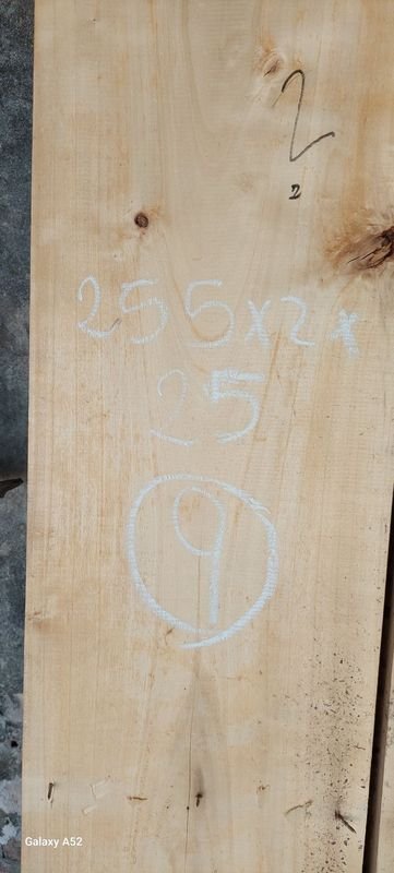 Estantería en madera escalerilla y tablones - imagen 4