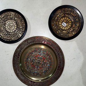 Lote anterior: Set de 3 Adornos de Pared Estilo Azteca