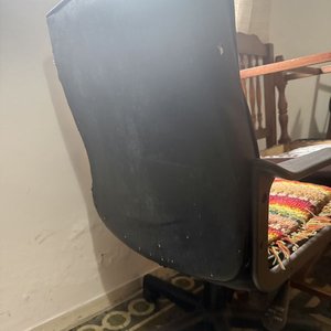Silla de Oficina Giratoria Negra con Cojín Artesanal Multicolor - imagen 3