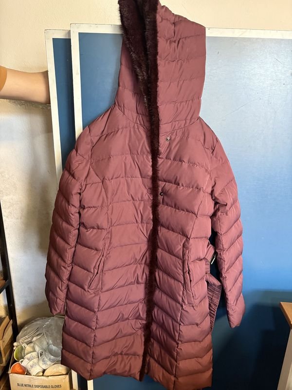 2 Camperas Acolchadas Lila con Capucha y Pelo Sintético