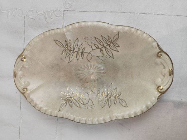 Fuente de porcelana con diseño intrincado y flores coloridas - imagen 1