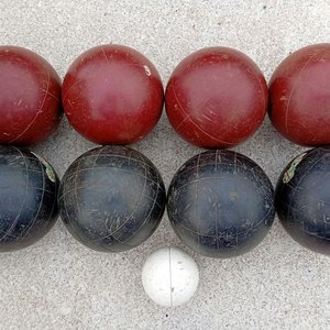 Juego de Bolas de Bochas con Caja de Madera - imagen 3