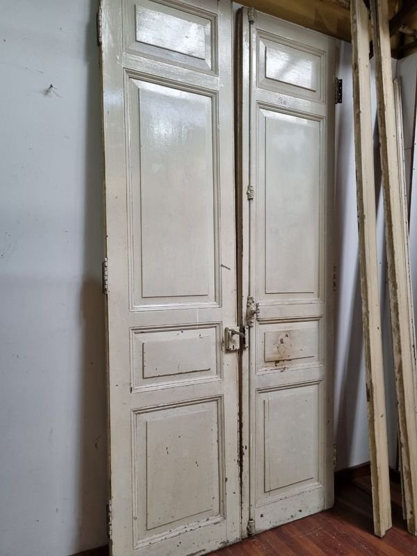 Item 869457 - Image 1