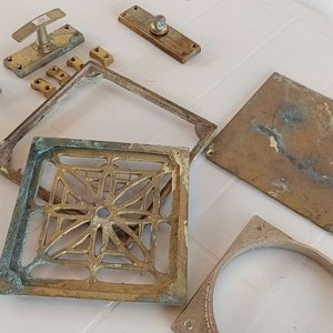 Lote de Herrajes y Placas de Bronce - imagen 4