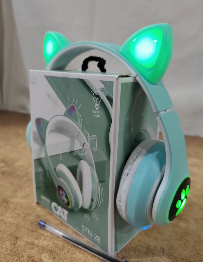 Auricular Vincha Redargable con BT y Luces, Modelo Cat - imagen 3