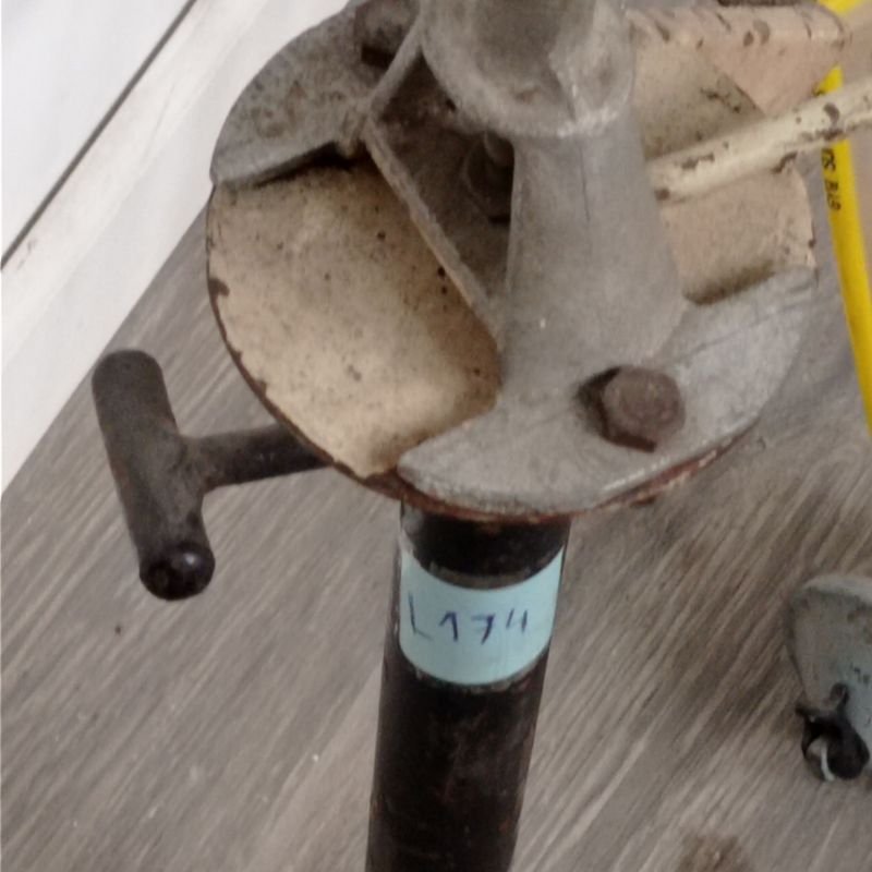 Mechero a gas con válvula para uso doméstico - imagen 4