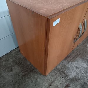 Mueble Aéreo de Madera con Puertas y Estantes - imagen 3