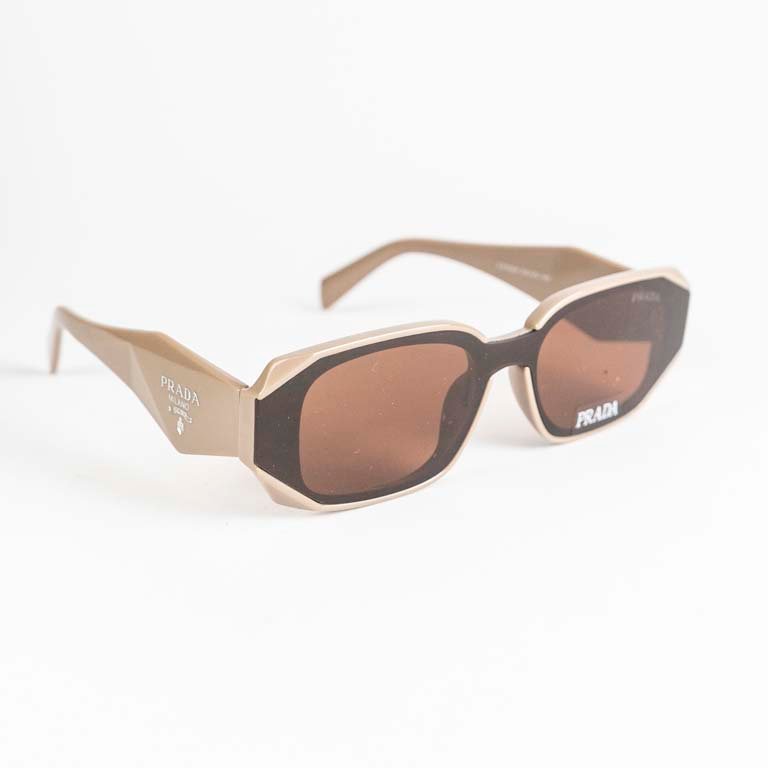 Lentes de sol Prada imitación - imagen 2