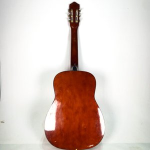 Guitarra Clásica Kashima de Madera con Detalles de Uso - imagen 5