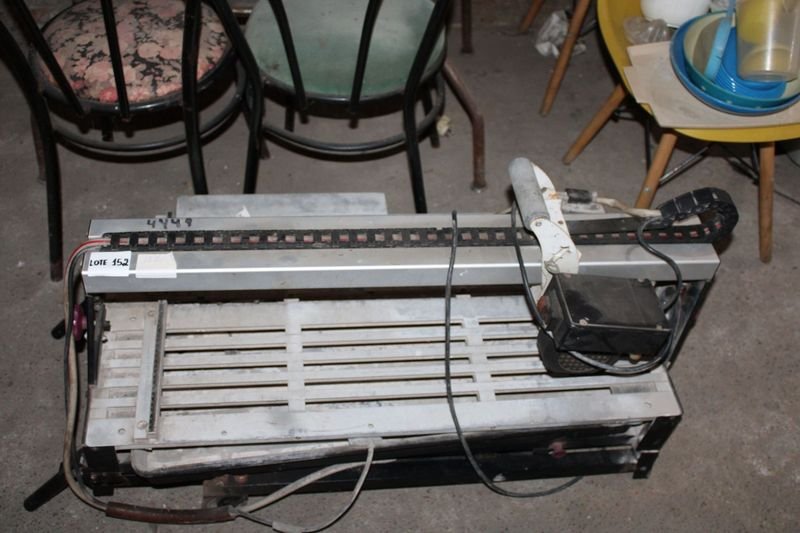 Item 856086 - Image 1