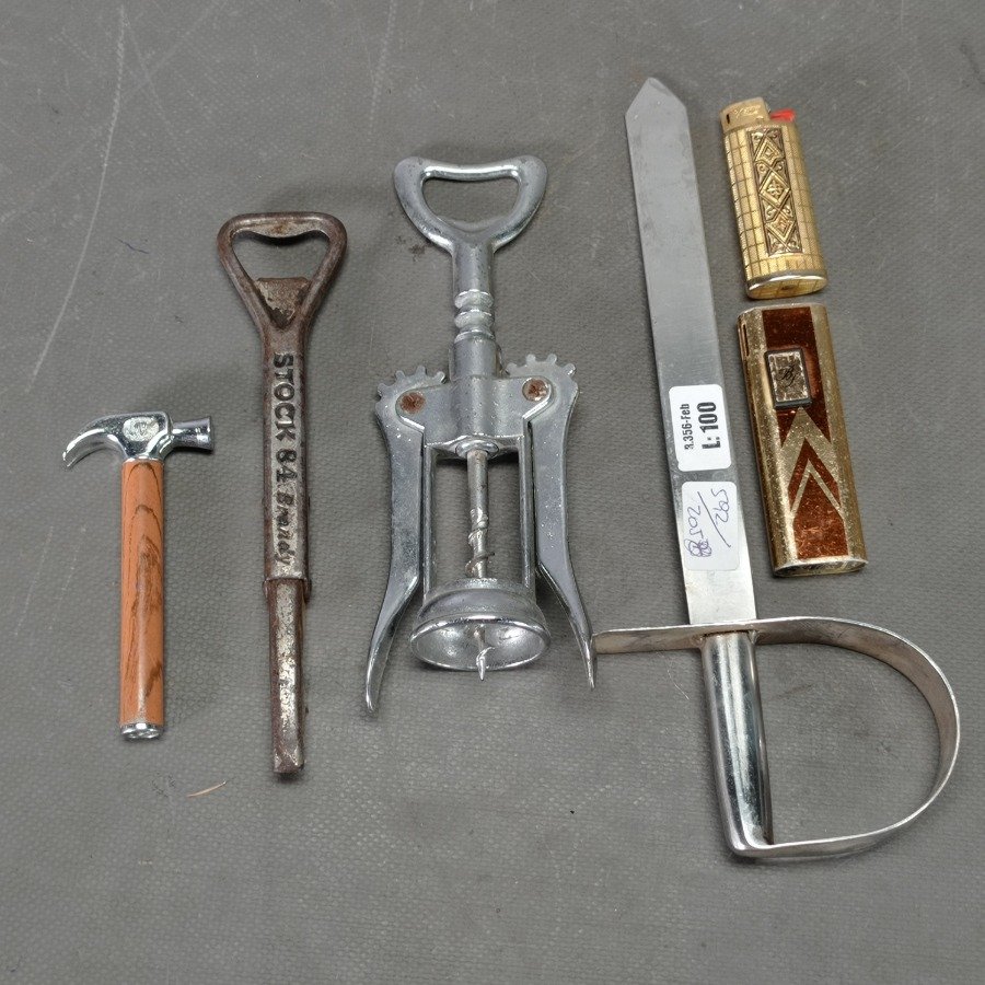 Colección de herramientas y accesorios