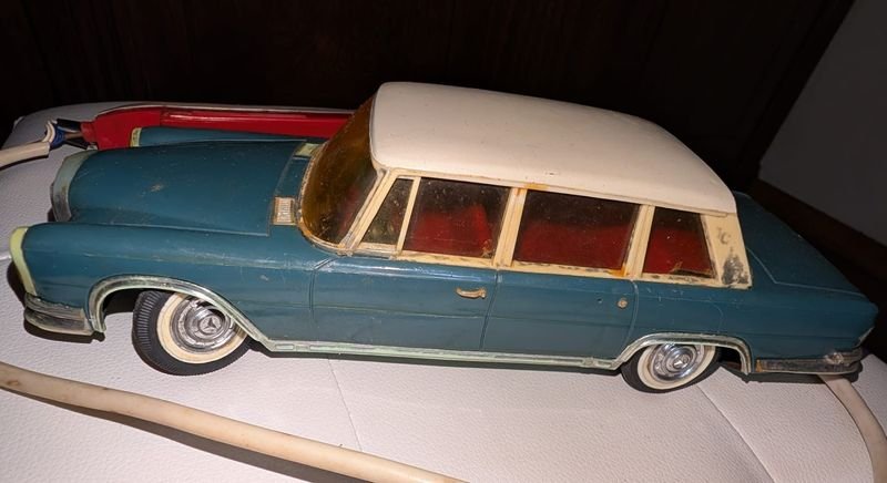 Item 892445 - Image 1