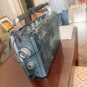 Radio Grabador Portátil National Panasonic con Casete y Parlante - imagen 4