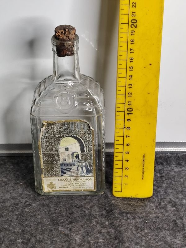 Botella Antigua Licor 8 Hermanos - Coleccionismo
