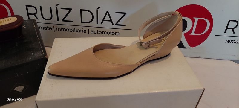 Zapatillas de cuero marrón - imagen 2