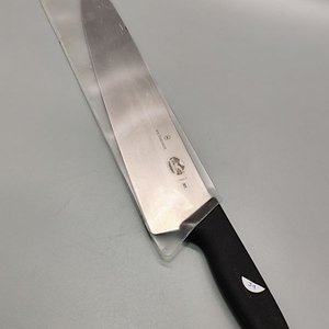 Cuchillo Profesional Victorinox Hoja Ancha Negra Made in Switzerland - imagen 9