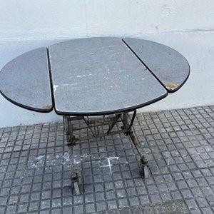 Mesa Plegable Abatible con Alas y Ruedas - imagen 1