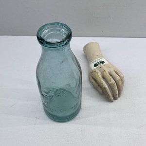 Botella de Leche Conaprole Antigua de Vidrio Azul - 1 Litro - imagen 2
