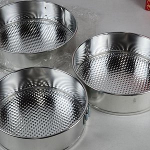 Set de 3 Torteras Desmontables Cuori Nuevas en Caja - imagen 2