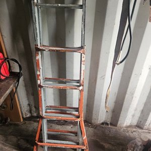 Escalera Metálica Plegable y Extensible Naranja y Gris - imagen 3