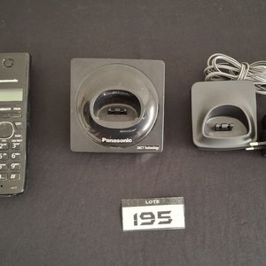 Teléfono Inalámbrico Digital Panasonic KX-TG1711 con Base y Cargador - imagen 3