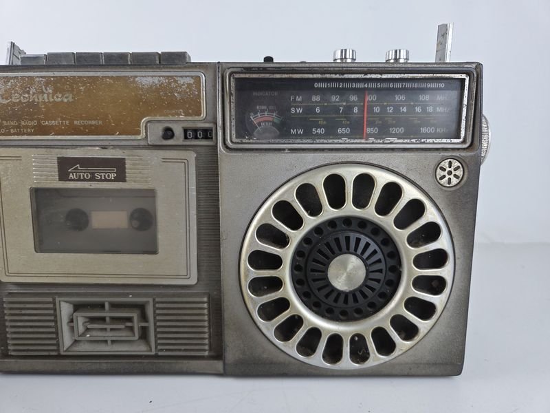 Radio Vintage Tecnhica en Venta - Estado Pobre - imagen 4